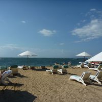 ホテル前ビーチ