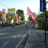 ダナウタンブリンガン通りとＨａｒｄｙ’ｓ