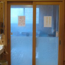 浴室への入り口