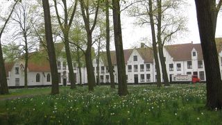 意外に質素なベギン会修道院