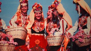 カザンラクはバラの集積地