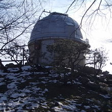 小山の上にある旧旭川天文台