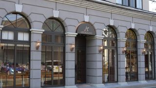 本町オリベストリートにあります