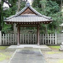 山科中央公園近くの蓮如上人御廟所