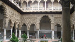 アルハンブラ宮殿と同じムデハル様式