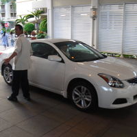 エントランス（2011/11/15　8：00am撮影）