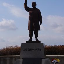 展望台にある民族運動家晩植（チョ・マンシク）先生の銅像