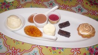 可愛い便利カフェ