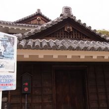 櫓の左側の階段を下がって撮影