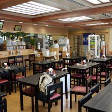 朝早く空いている