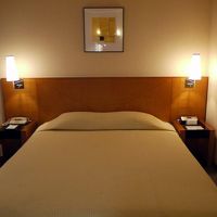 幅１６００mmの大きなベッド