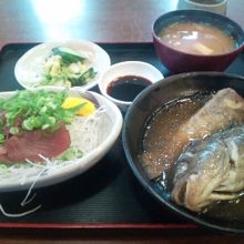 日替りランチ　おかず２品は選べます