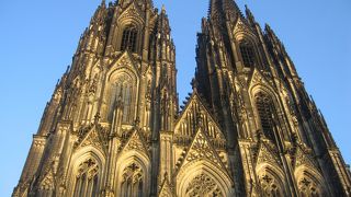 世界で２番目の高さの大聖堂