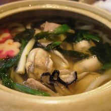 おすまし汁に大きな牡蠣が