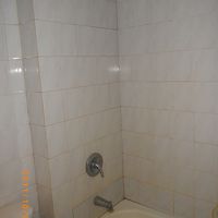 朝シャワー以外は使うことはないでしょう。部屋のバスルーム