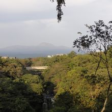 橋から見える天帝滝