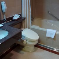 大理石張りのバス＆トイレルーム