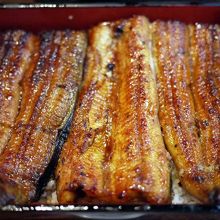 うな重（特） ￥３，０００− 