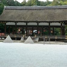 上賀茂神社（かみがもじんじゃ）の光景