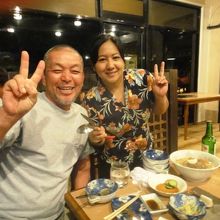 ウエイトレス愛嬌ある