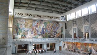 市庁舎の食堂で食事もできます