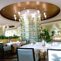 朝ごはんはバイキング