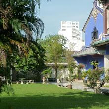 庭園もなかなか趣が有ります