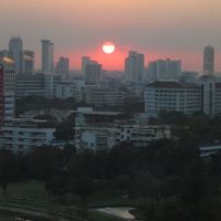 グランドハイアットエラワン クラブルームからの夕日