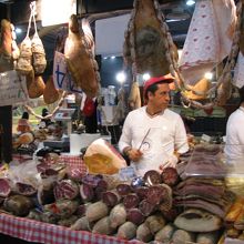 ハム、サラミ、ベーコン