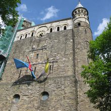 地獄門は、街の城壁門で現存する唯一のもの★