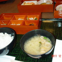 朝、こんな御膳だと日本人でよかったと思える♪