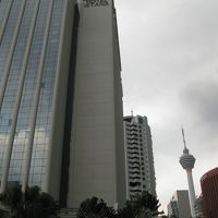 近くにはＫＬタワーも。立地条件抜群の名門ホテル。