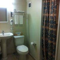 シンプルな洗面所。でも広々です。