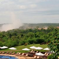 テラスからイグアスの滝が見えます