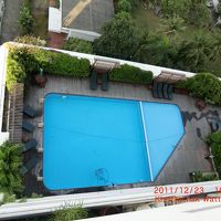 部屋から見たプール