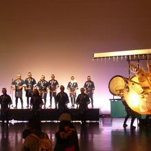 ねぶた囃子の演奏です。