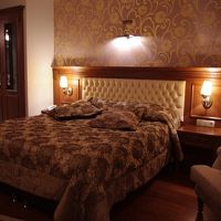 右手にはソファ２つ。ベランダも２カ所ありました。