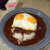 PIC名物ロコモコ。めっちゃビッグ！！４人でシェアでＯＫ