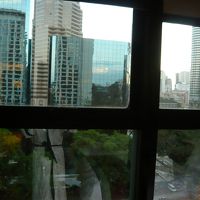 斜め上にツインタワーがみえました