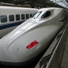 新大阪駅にて新幹線