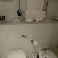 アメニティはこんなところに置かれています。