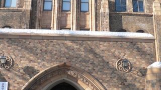 北海道大学のチャンバスの中で一番興味をそそられ、歴史を感じさせる建物ですね≪総合博物館≫