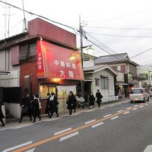 北鎌倉駅前の鎌倉街道沿いです