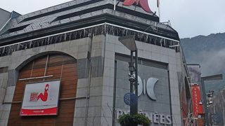 ショッピング天国を象徴するような百貨店！女性は最高に面白いと思う