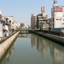 和歌山城の外堀として造られた人工の川・内川周辺