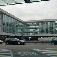 空港ターミナルから見えます。