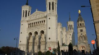 フルビエールの丘に建つ大聖堂