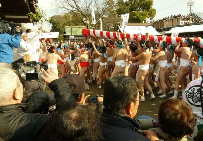 感動した国府宮神社の「儺追神事」裸祭り
