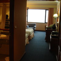 スーツケースも十分広げられます。