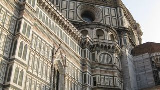 ドゥオーモは、フィレンツェのシンボルでもあり、世界の絶景の一つです。